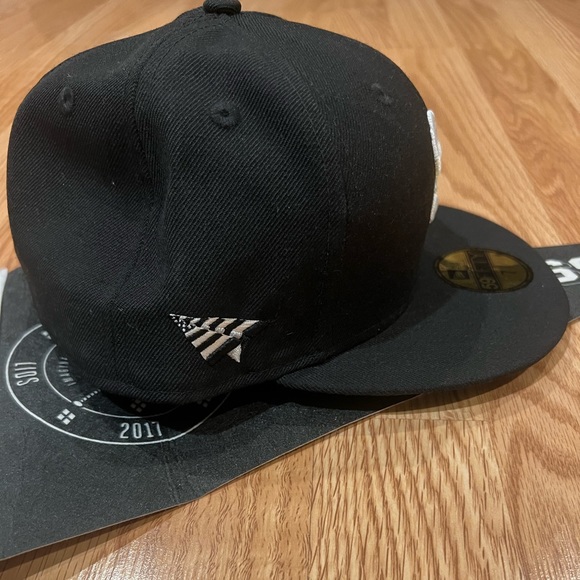 New Era White Sox x Roc Nation Fitted - Picture 4 of 7